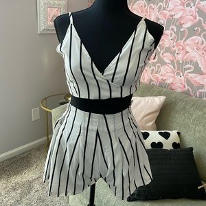 SHEIN 2 piece blue and white stripped set Xs
